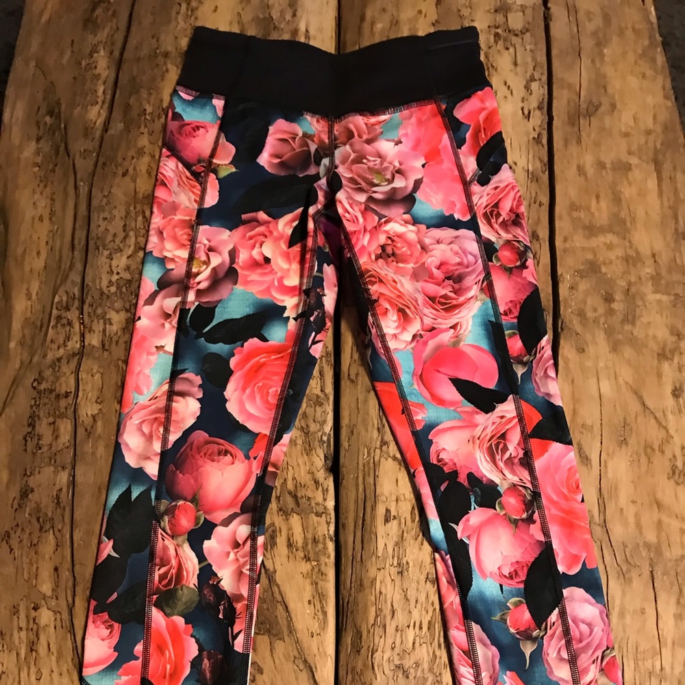Looking for trade. My size 4 for your size 6!!